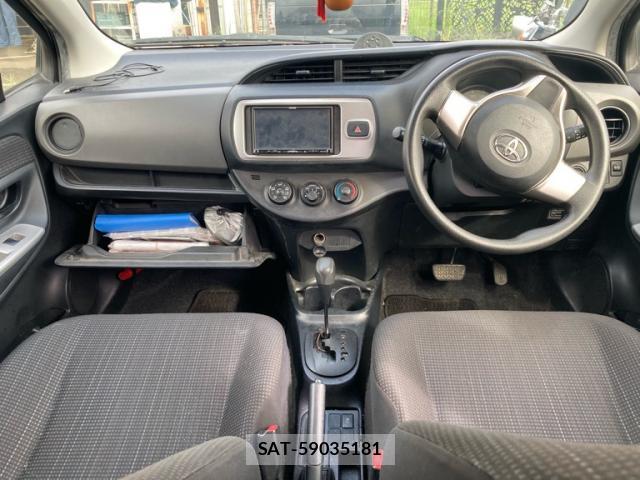 Toyota VITZ 2014-09 8813297-14
