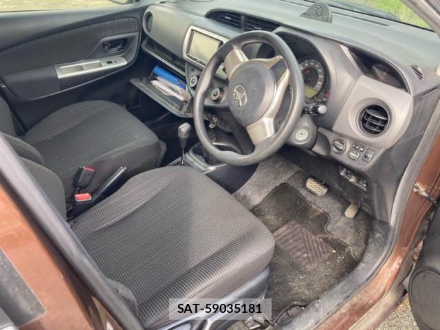 Toyota VITZ 2014-09 8813297-9