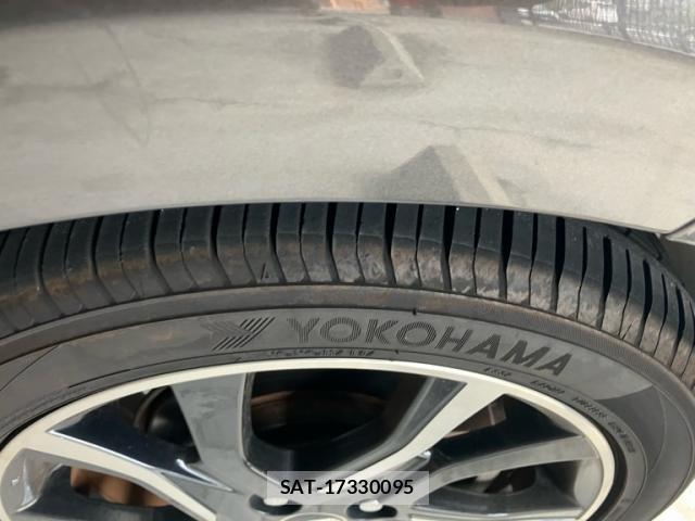 Toyota VITZ 2015-10 8813573-10