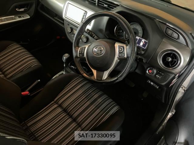 Toyota VITZ 2015-10 8813573-16