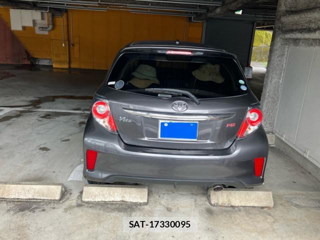Toyota VITZ 2015-10 8813573-5