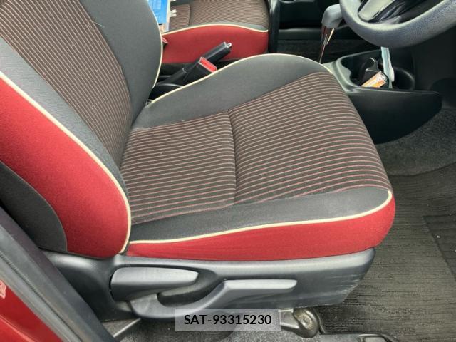 Toyota VITZ 2018-03 8813855-14