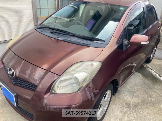 Toyota VITZ 2010-10 8814091-1