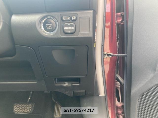 Toyota VITZ 2010-10 8814091-8