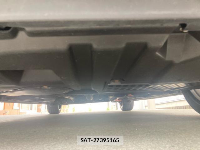 Toyota VITZ 2018-02 8814438-12