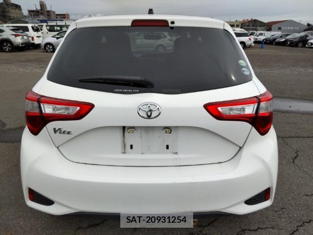 Toyota VITZ 2017-09 8815322-1