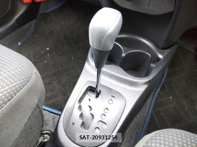 Toyota VITZ 2017-09 8815322-11