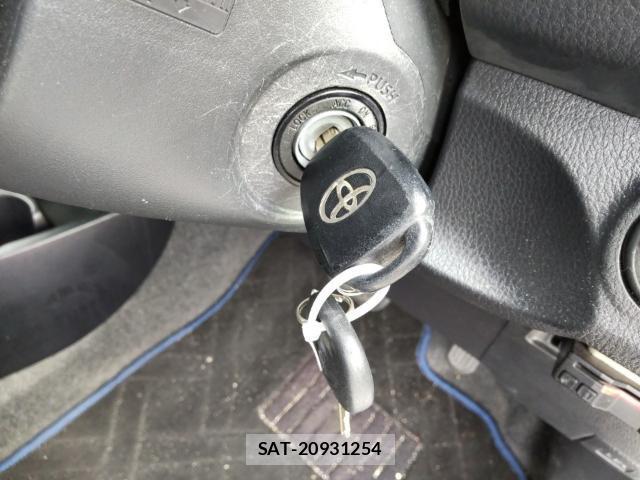 Toyota VITZ 2017-09 8815322-14