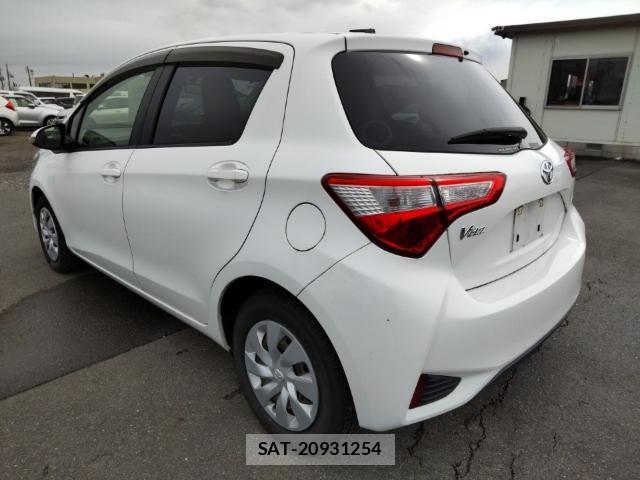 Toyota VITZ 2017-09 8815322-5