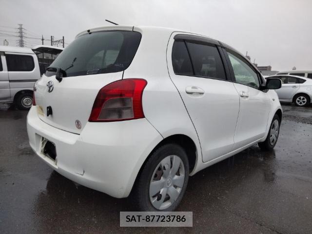 Toyota VITZ 2006-09 8815332-4