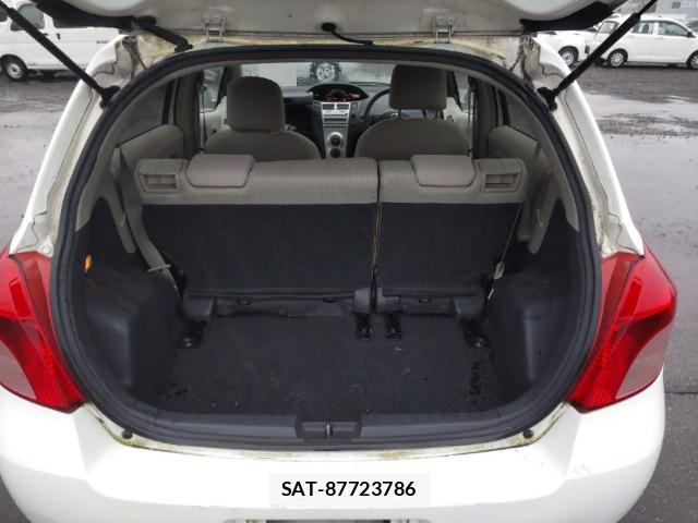 Toyota VITZ 2006-09 8815332-7