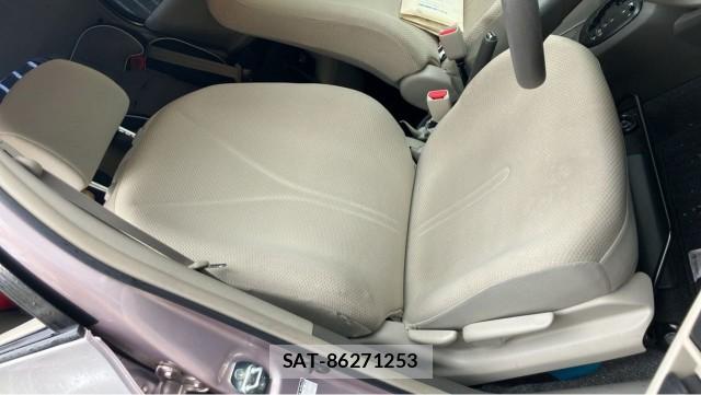 Toyota VITZ 2010-02 8815510-5