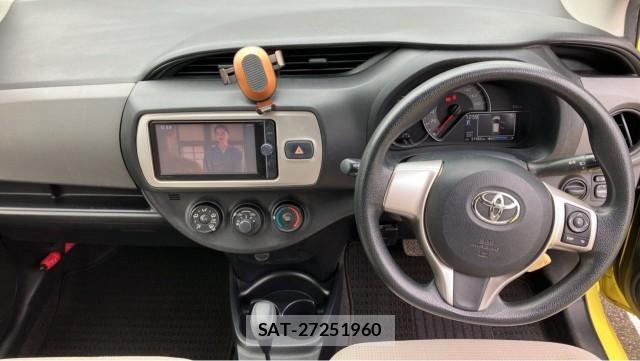 Toyota VITZ 2014-12 8815539-16