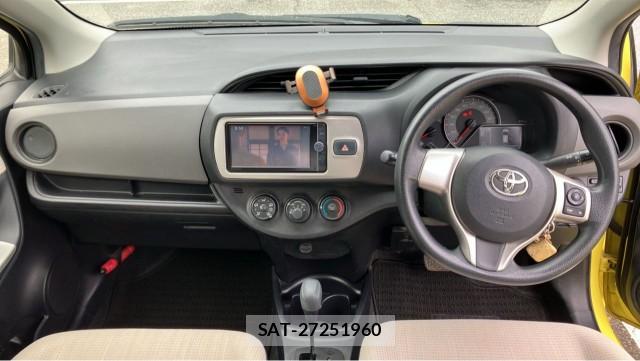 Toyota VITZ 2014-12 8815539-2