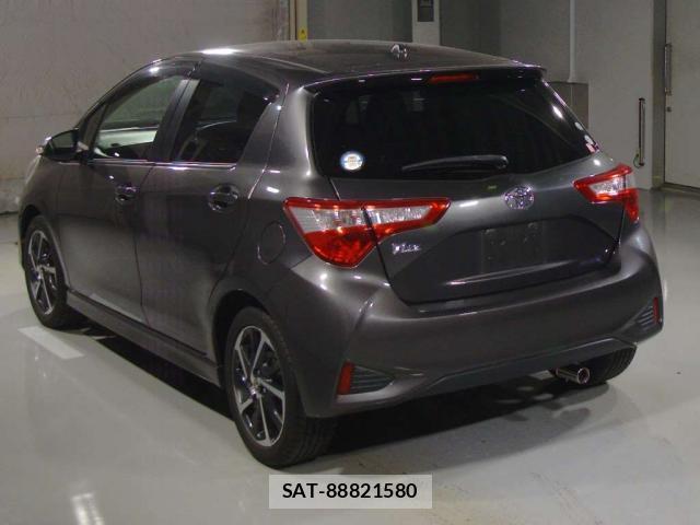 Toyota VITZ 2017-09 8817342-5