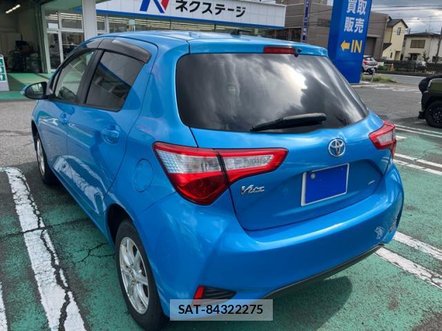 Toyota VITZ 2017-06 8817461-13