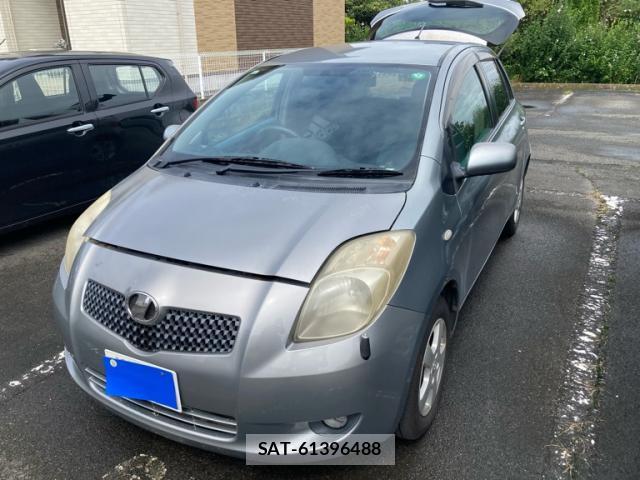Toyota VITZ 2006-10 8817607-0