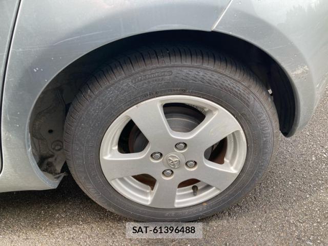 Toyota VITZ 2006-10 8817607-4
