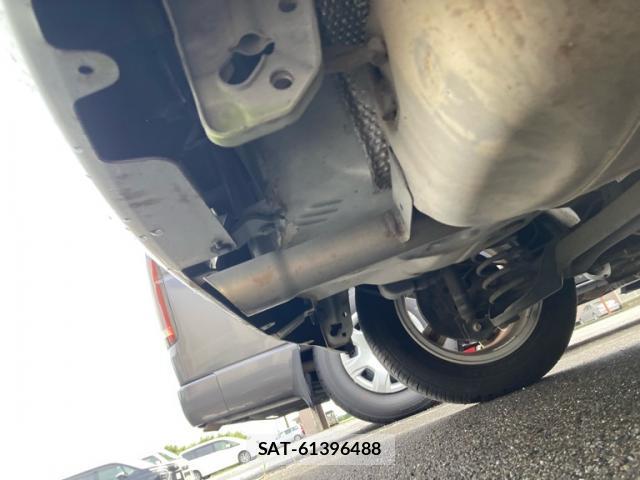 Toyota VITZ 2006-10 8817607-8