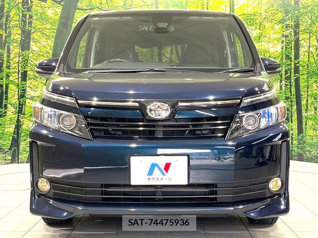 Toyota VOXY 2016-09 8812050-10