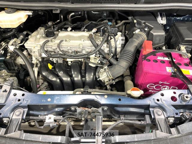 Toyota VOXY 2016-09 8812050-14
