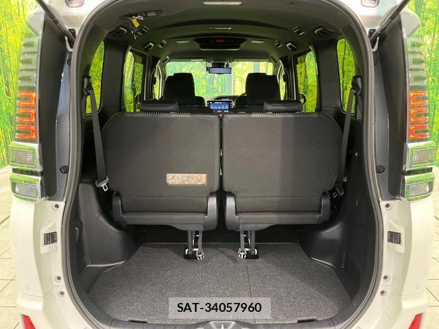 Toyota VOXY 2019-04 8812063-10