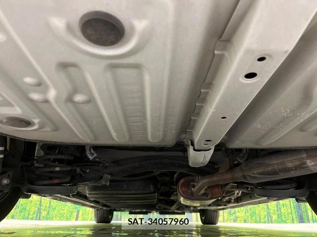 Toyota VOXY 2019-04 8812063-18