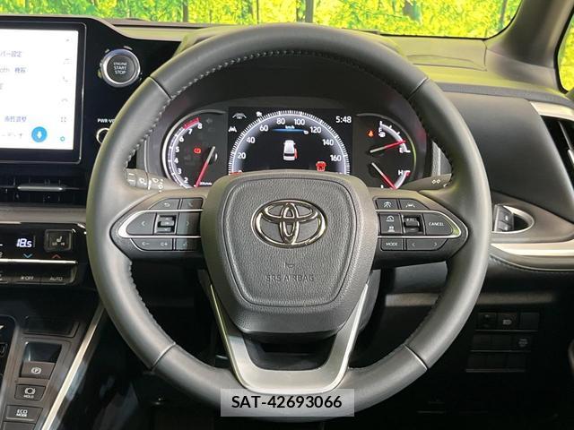 Toyota VOXY 2023-08 8812074-11