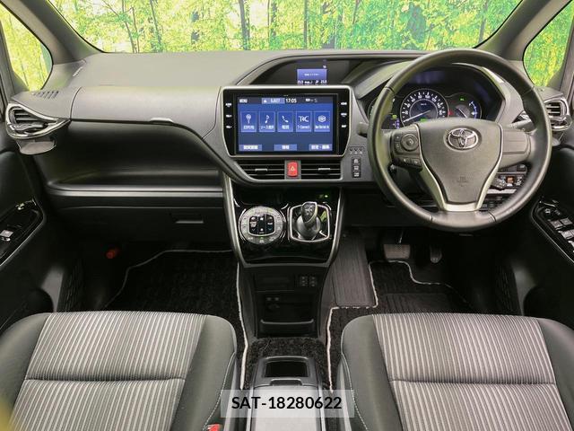 Toyota VOXY 2019-09 8812127-1