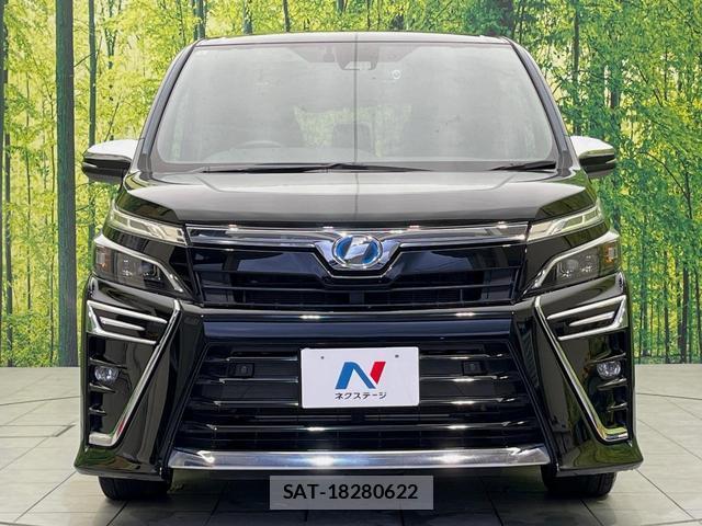 Toyota VOXY 2019-09 8812127-14