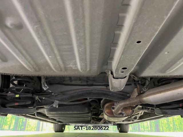 Toyota VOXY 2019-09 8812127-18