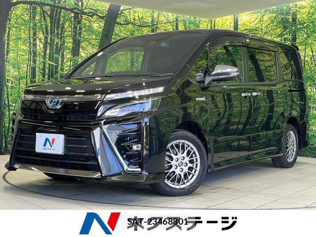 Toyota VOXY 2018-03 8812175-0