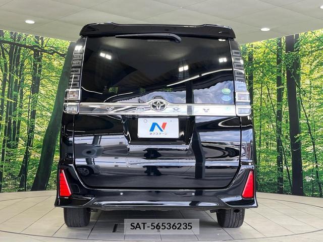Toyota VOXY 2019-03 8812176-15
