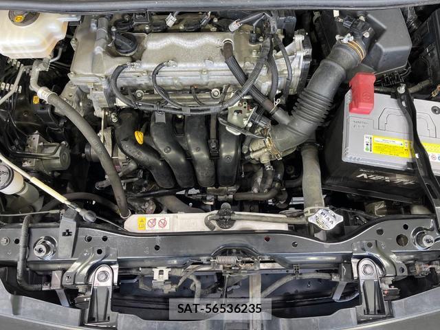 Toyota VOXY 2019-03 8812176-18