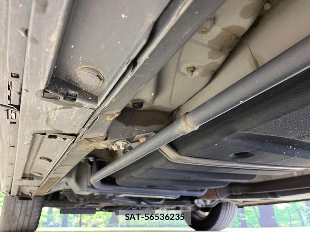 Toyota VOXY 2019-03 8812176-19