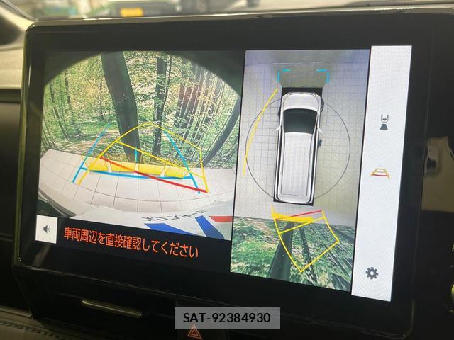 Toyota VOXY 2022-10 8812182-5