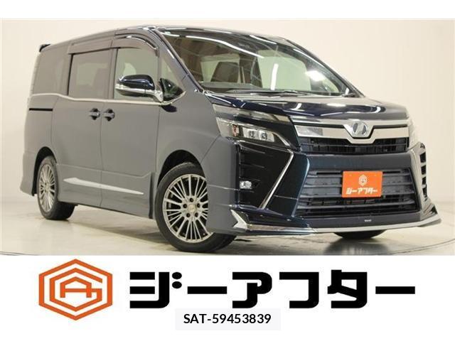 Toyota VOXY 2017-10 8812297-0