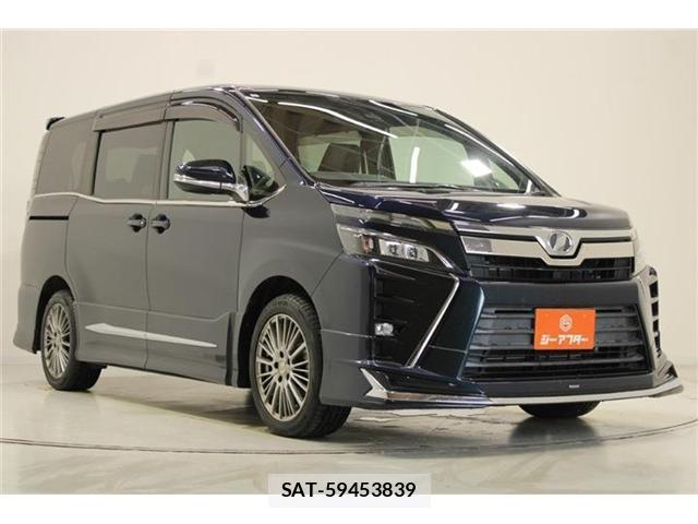 Toyota VOXY 2017-10 8812297-6