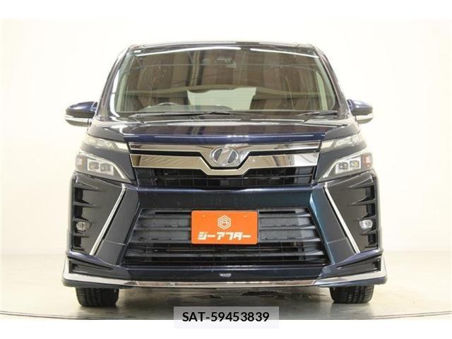 Toyota VOXY 2017-10 8812297-7