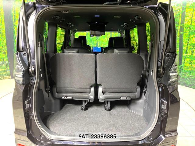 Toyota VOXY 2023-11 8812305-11