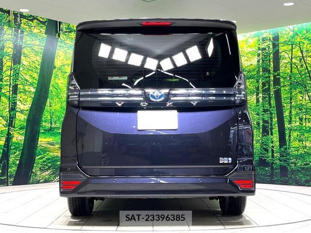Toyota VOXY 2023-11 8812305-16