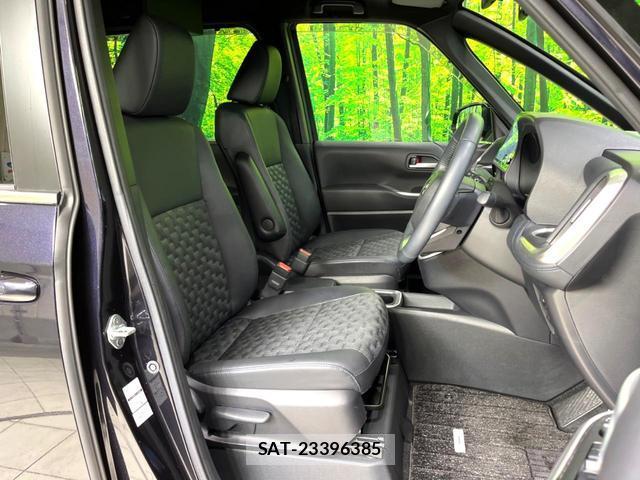 Toyota VOXY 2023-11 8812305-8