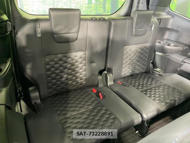 Toyota VOXY 2025-08 8812308-9