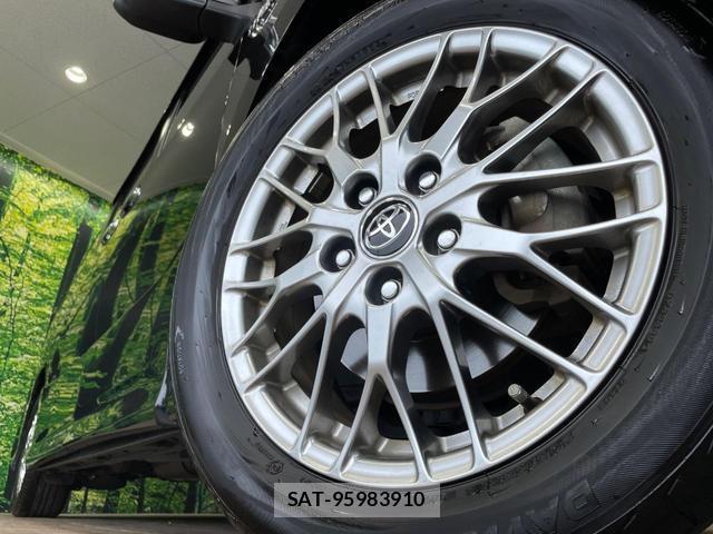 Toyota VOXY 2020-03 8812310-13