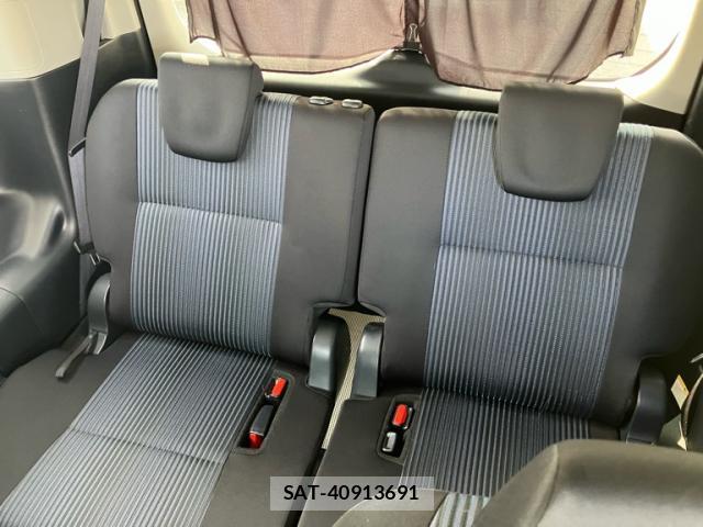 Toyota VOXY 2014-01 8812435-14