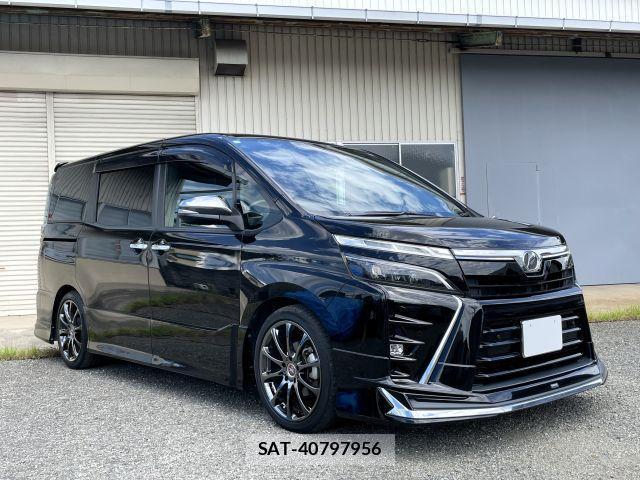 Toyota VOXY 2019-02 8812450-0