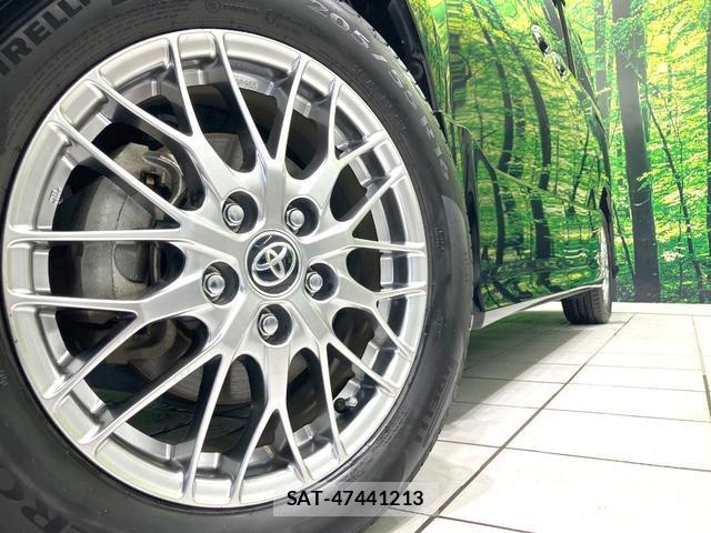 Toyota VOXY 2021-08 8812487-13