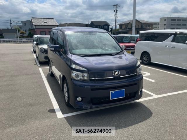 Toyota VOXY 2011-07 8812529-1