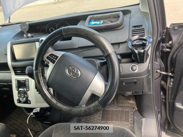 Toyota VOXY 2011-07 8812529-16