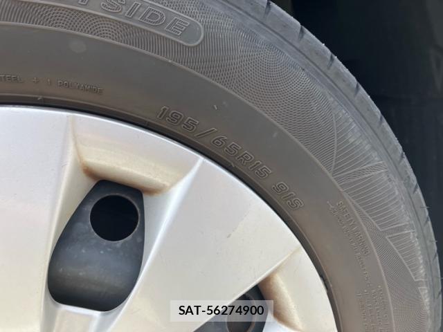 Toyota VOXY 2011-07 8812529-4